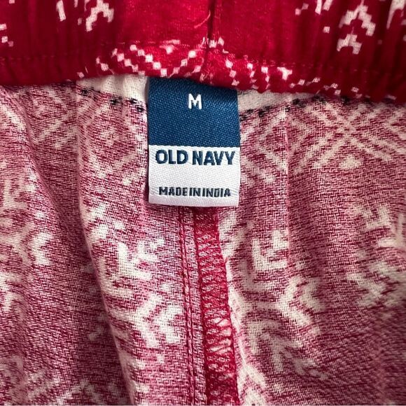 🆕 Women’s Old Navy Red White Festive Pajama Bottoms size M - Picture 2 of 4
